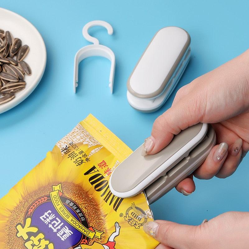 Snack Sealing Machine Portable Mini Small Plastic Sealing Machine Household Plastic Bag Food Sealer Hand Pressure Vacuum Sealer - Lily Depot